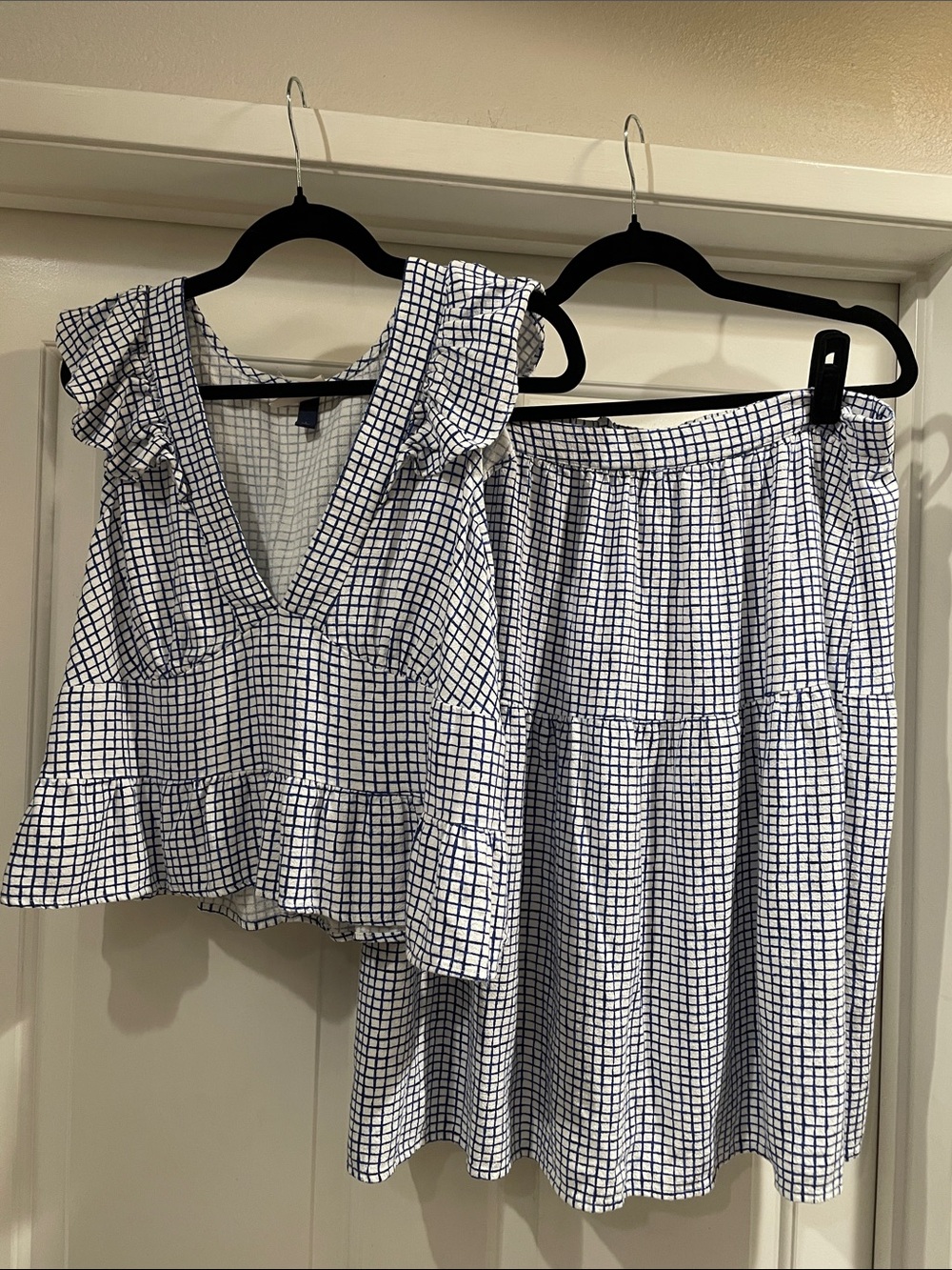 Universal Thread White and Navy Grid Ruffle Tank & Skirt Set